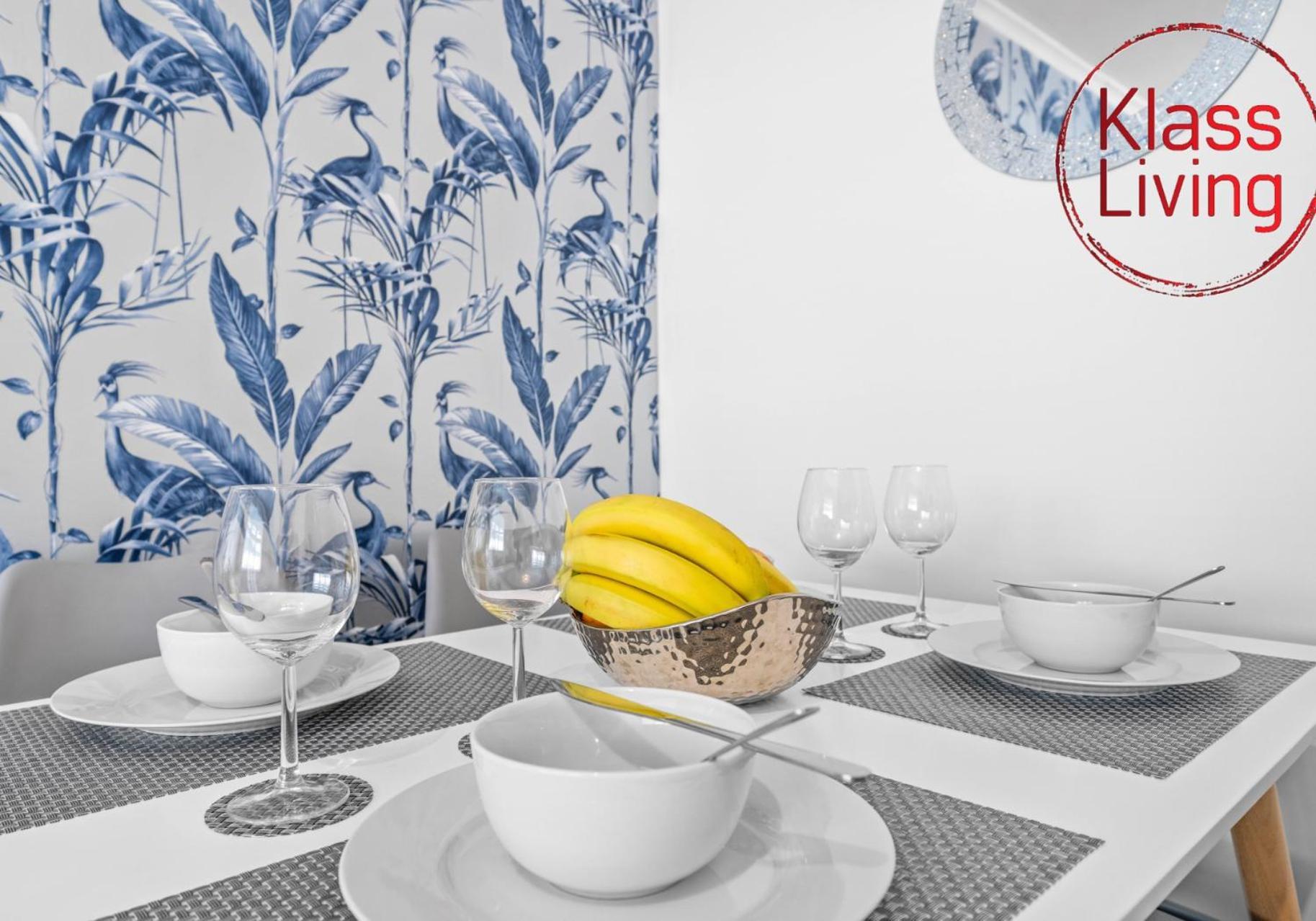 West End House By Klass Living Белсхил Екстериор снимка